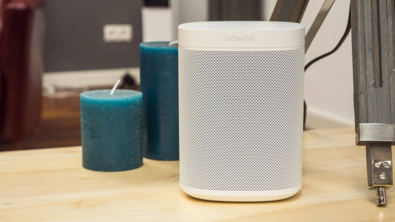 Wir verraten, wie Du Deinen Sonos-Lautsprecher mit Alexa steuern kannst.