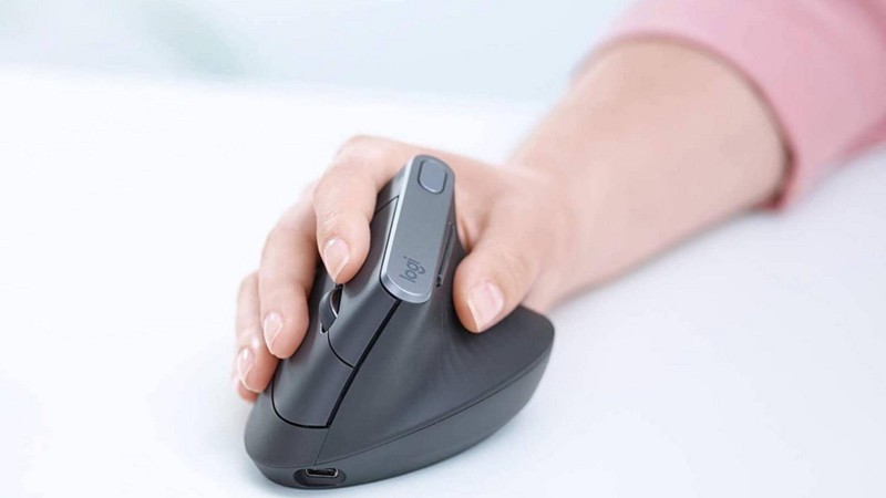 Ergonomische Mäuse verbessern die Haltung der Hände beim Arbeiten am Computer.