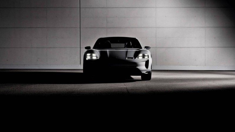 Porsche Konzeptstudie Mission E Cross Turismo