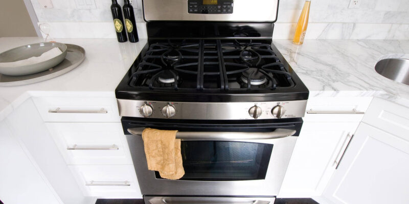 На что следует обратить внимание при покупке кухонной плиты