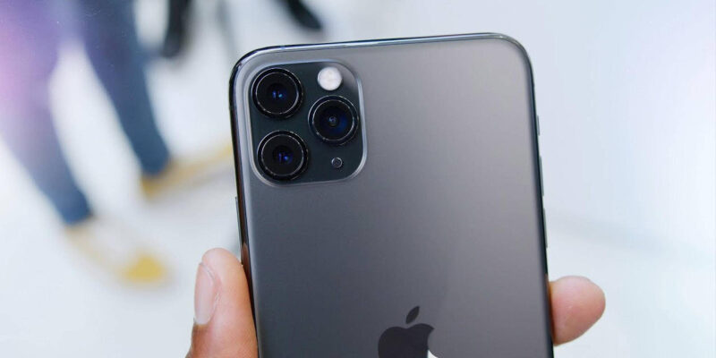 iPhone XS против iPhone 11 Pro: стоит ли переходить?