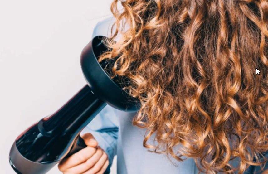 Как высушить волосы диффузором: Как высушить вьющиеся волосы феном с диффузором?